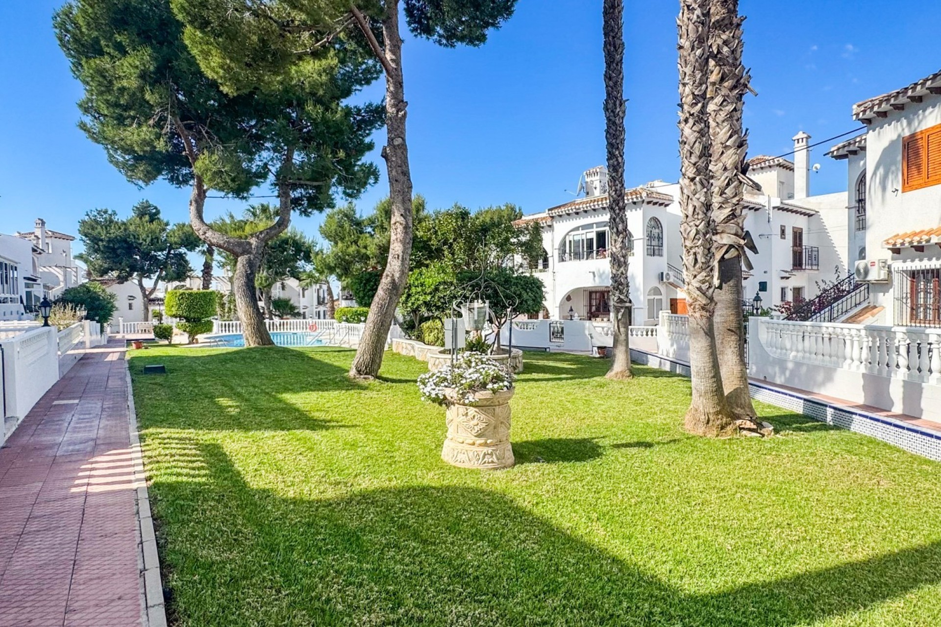 Resale - Bungalow - Torrevieja - Costa Blanca