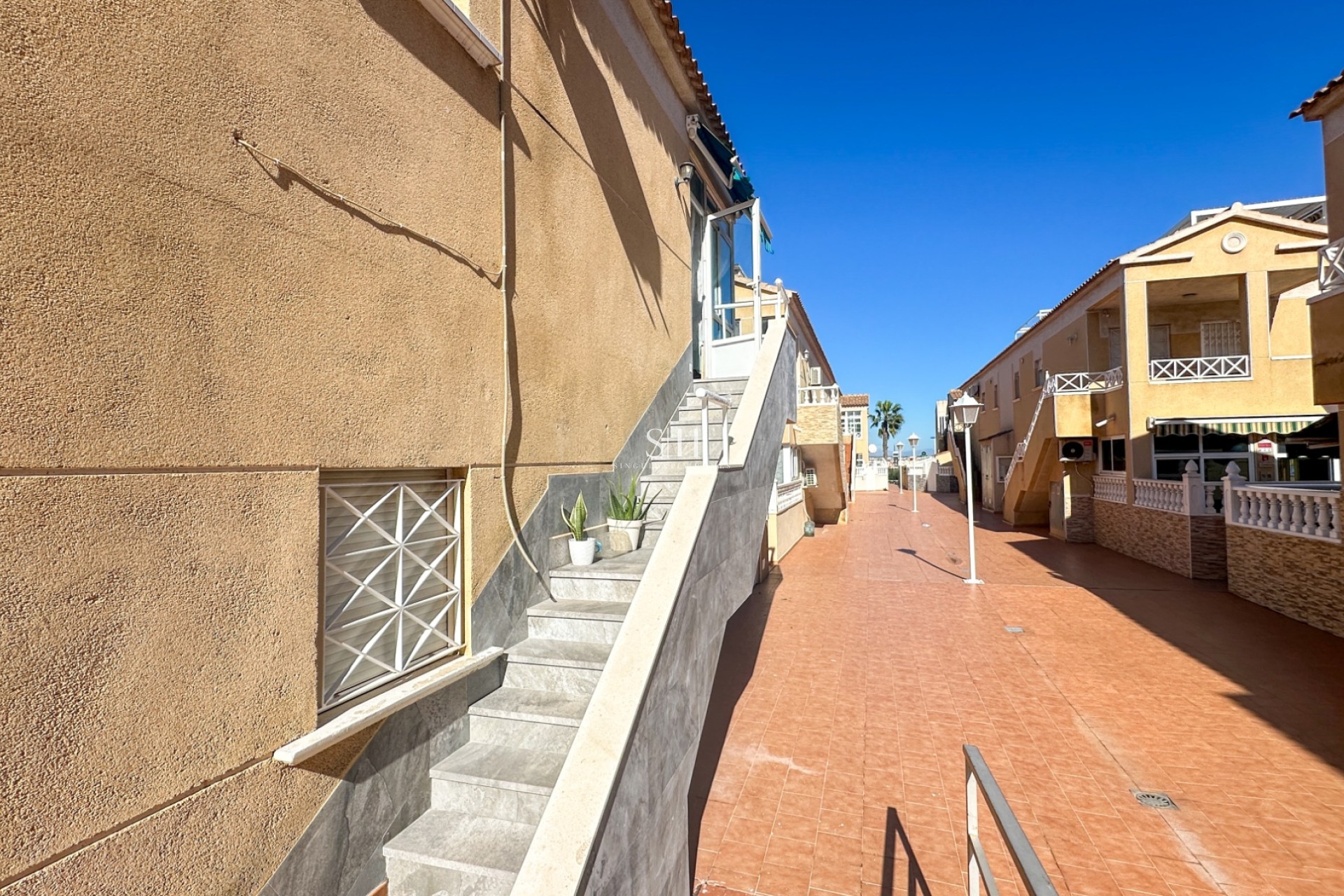 Resale - Bungalow - Torrevieja - Costa Blanca