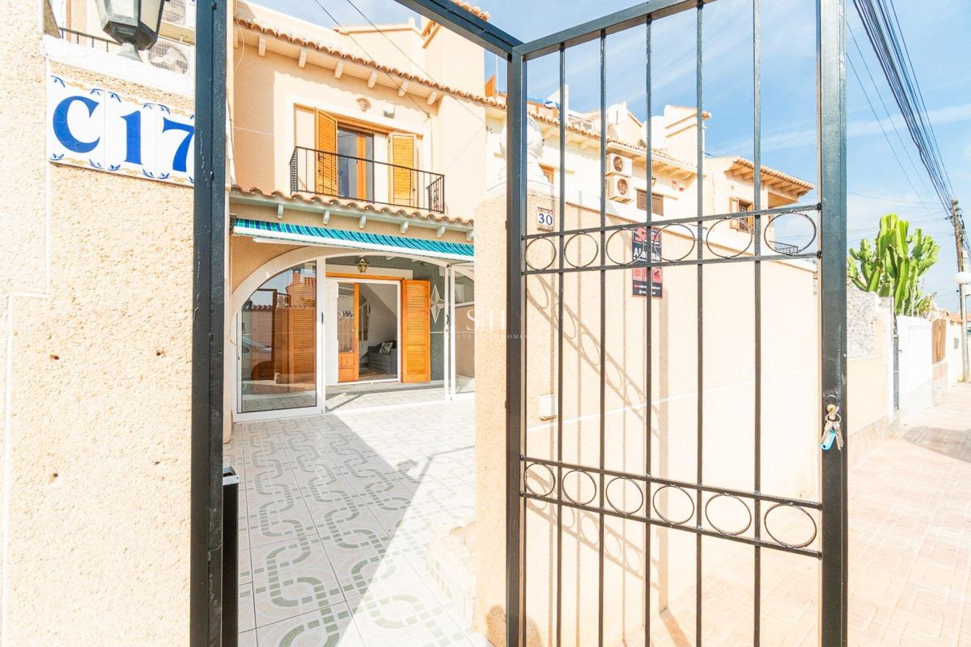 Resale - Bungalow - Torrevieja - La Siesta - El Salado - Torreta