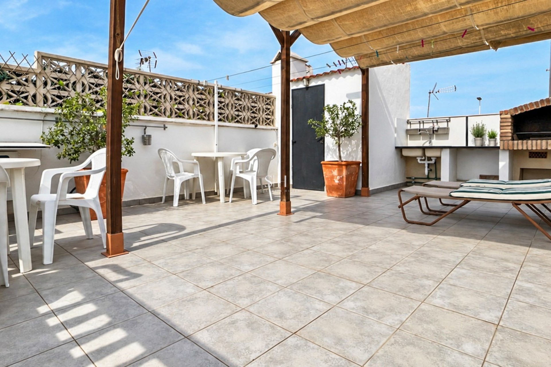 Resale - Bungalow - Torrevieja - La Siesta - El Salado -  Torreta