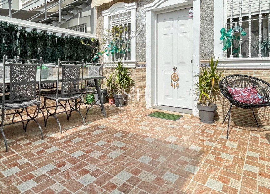 Resale - Bungalow - Torrevieja - La Siesta - El Salado -  Torreta