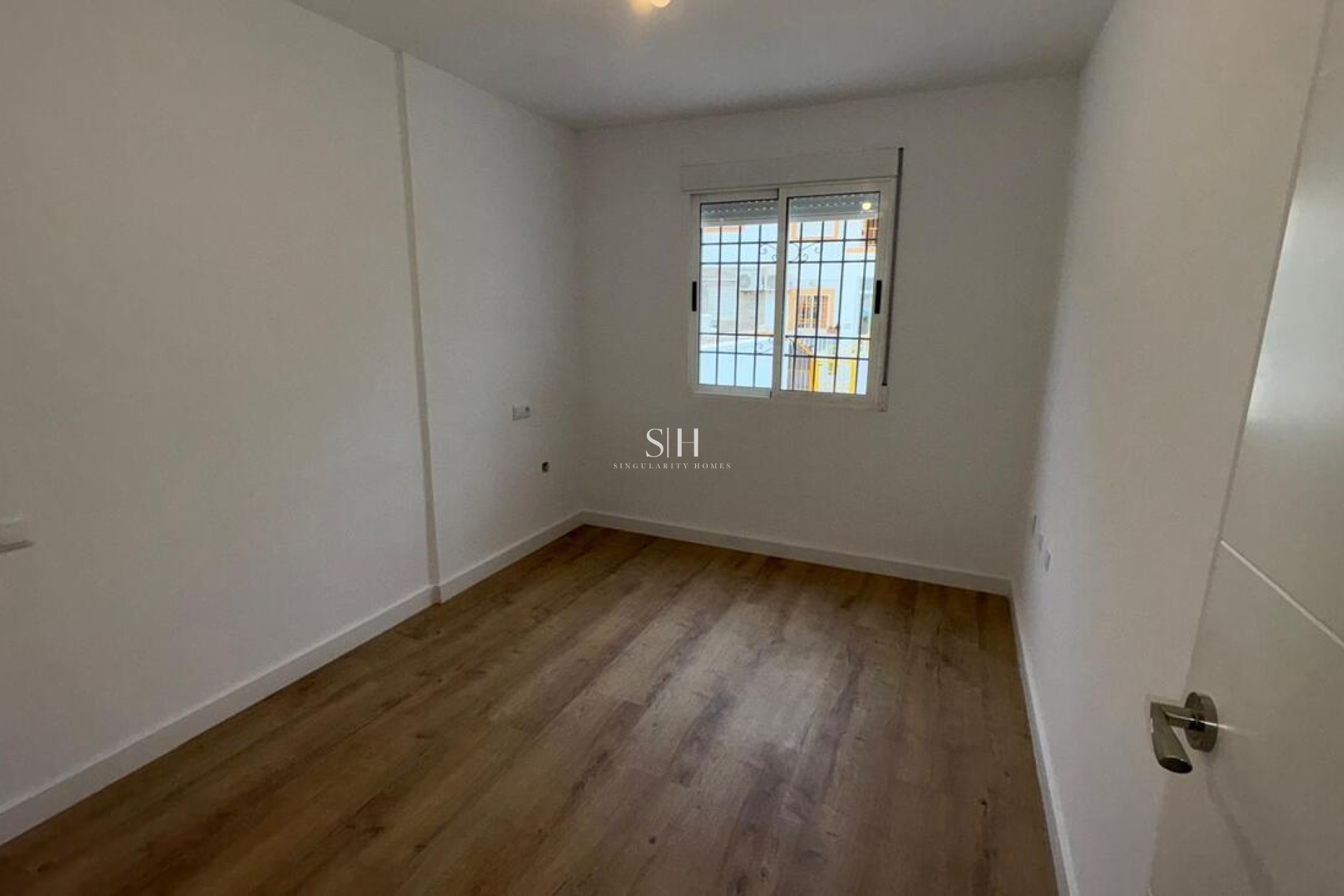 Resale - Bungalow - Torrevieja - PARQUE DE LAS NACIONES