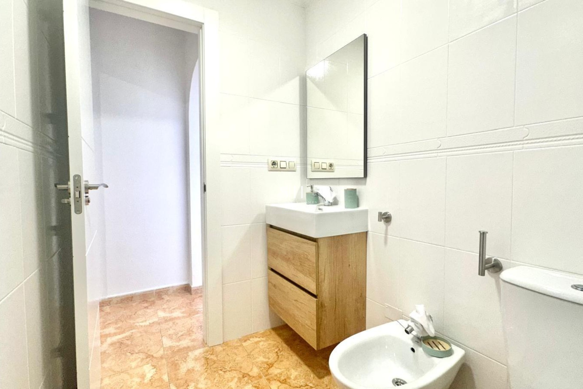 Resale - Bungalow - Torrevieja - Playa de los Locos