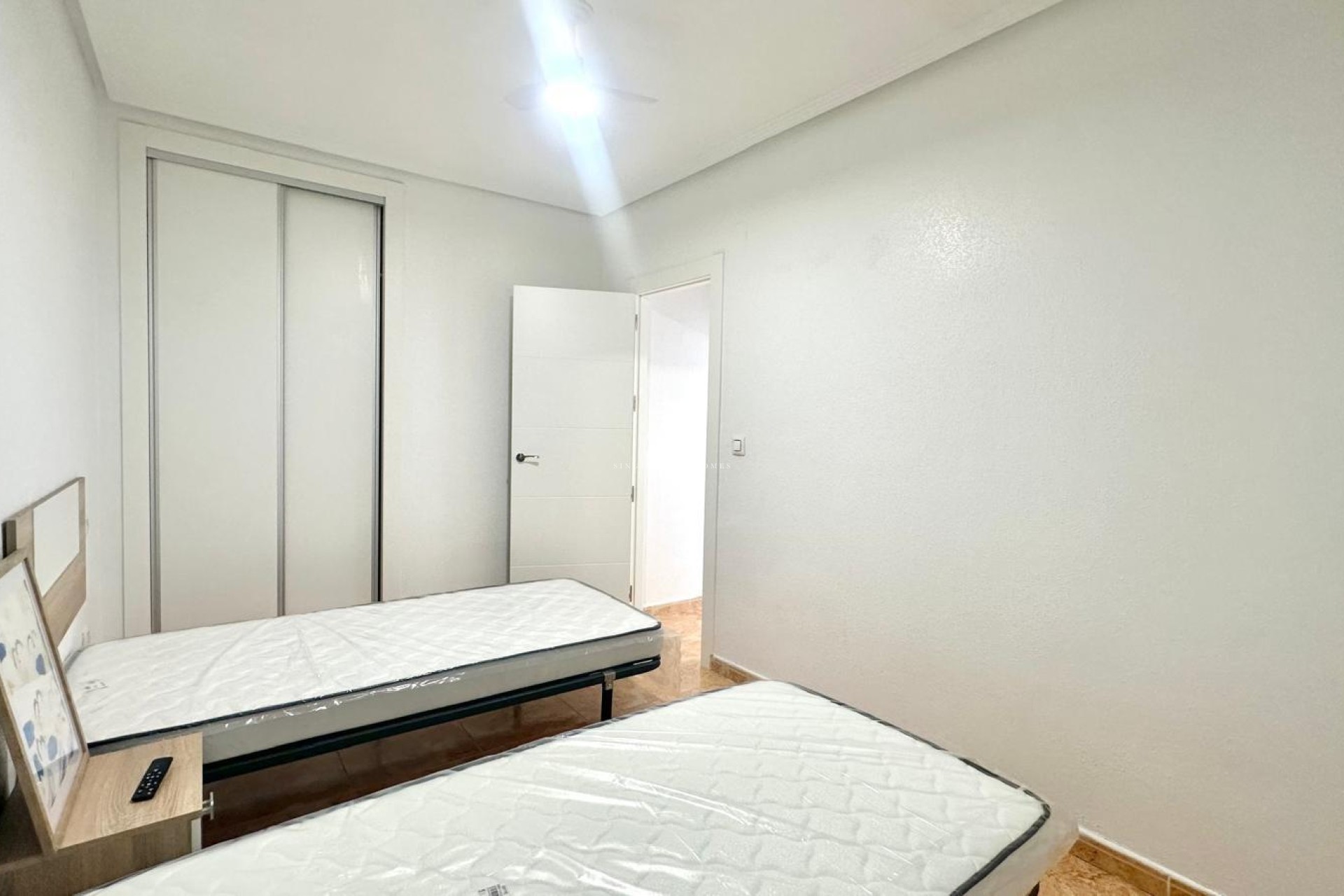 Resale - Bungalow - Torrevieja - Playa de los Locos