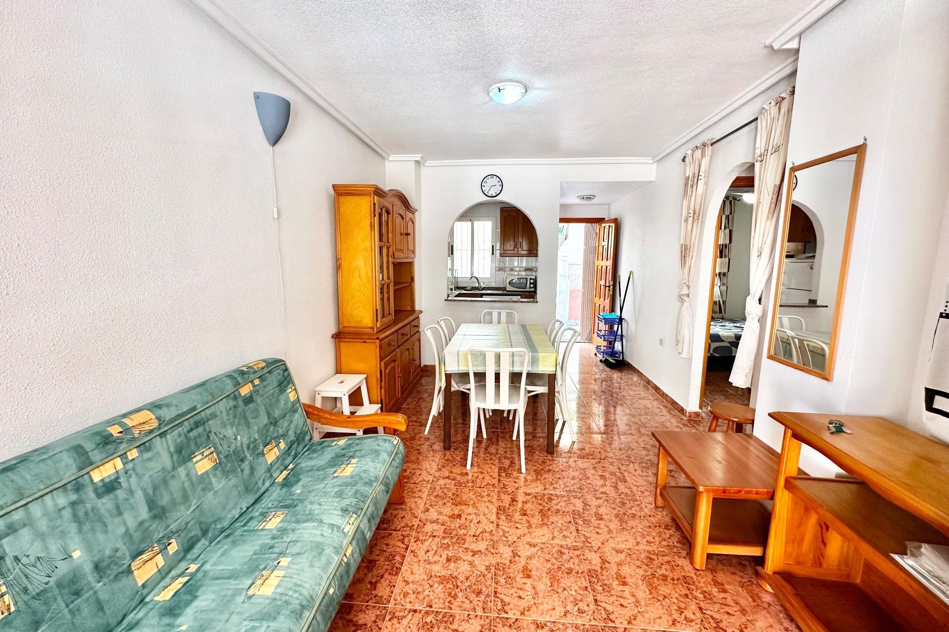 Resale - Bungalow - Torrevieja - Playa de los Locos