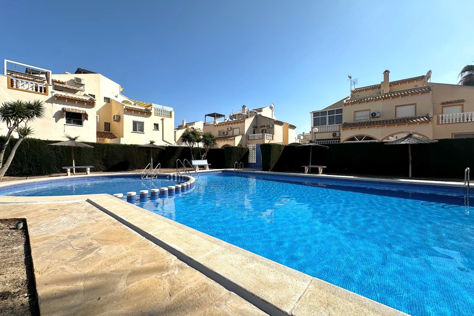 Resale - Casa - Orihuela Costa - Playa Flamenca