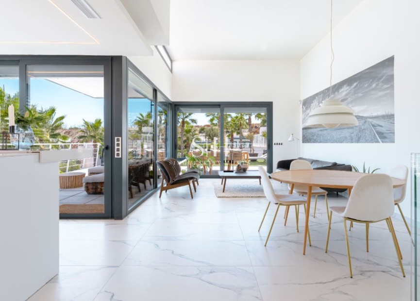 Resale - Detached Villa - San Miguel de Salinas