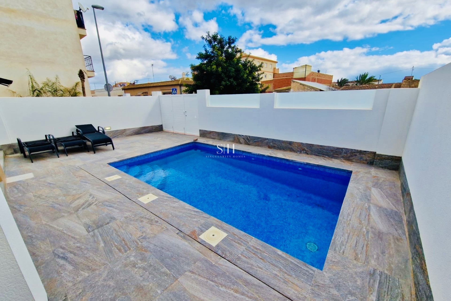 Resale - House - Avileses