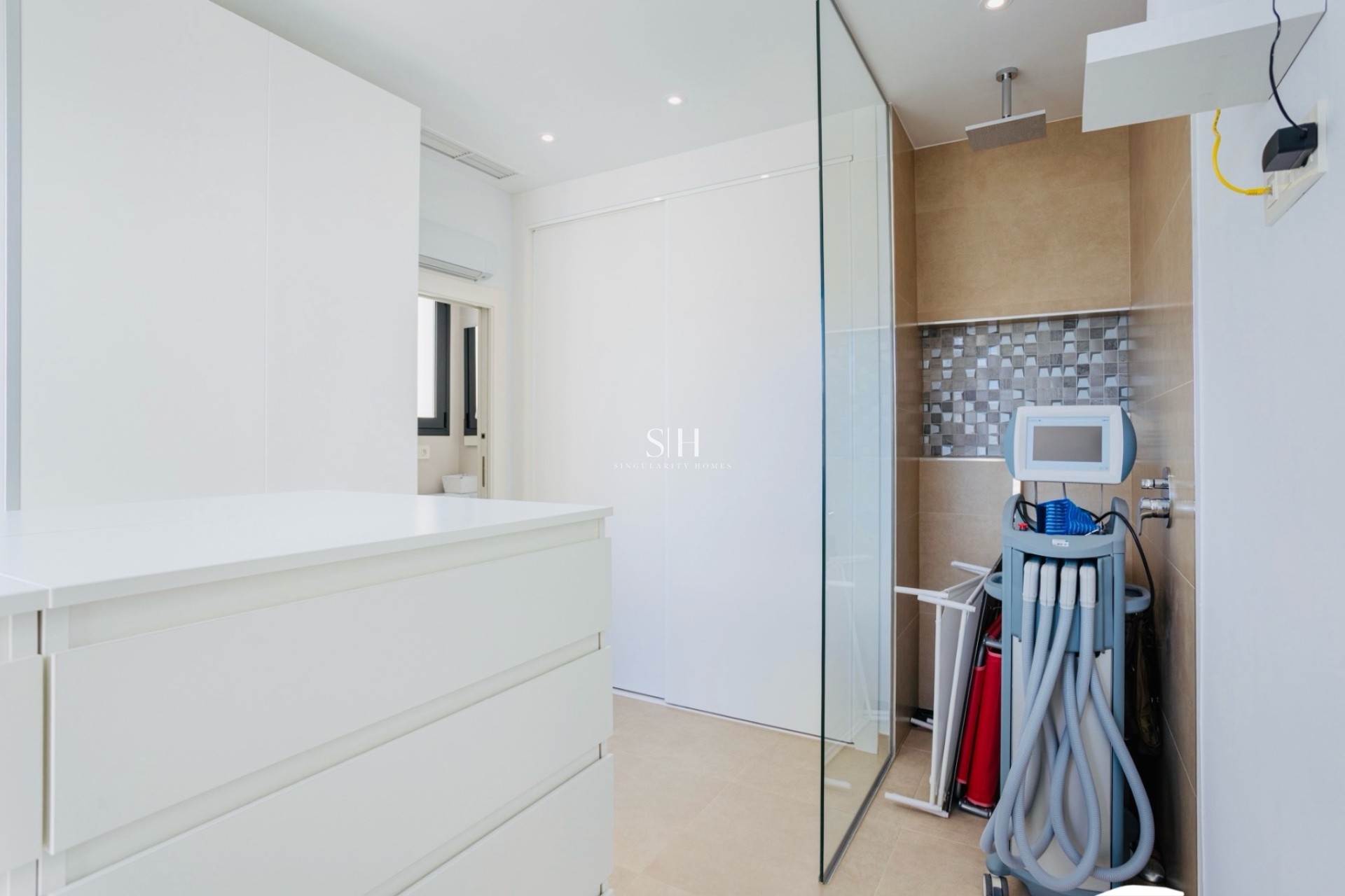 Resale - House - Benijofar