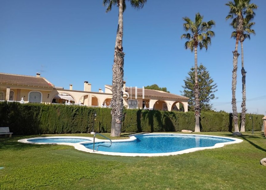 Resale - House - Catral - Costa Blanca