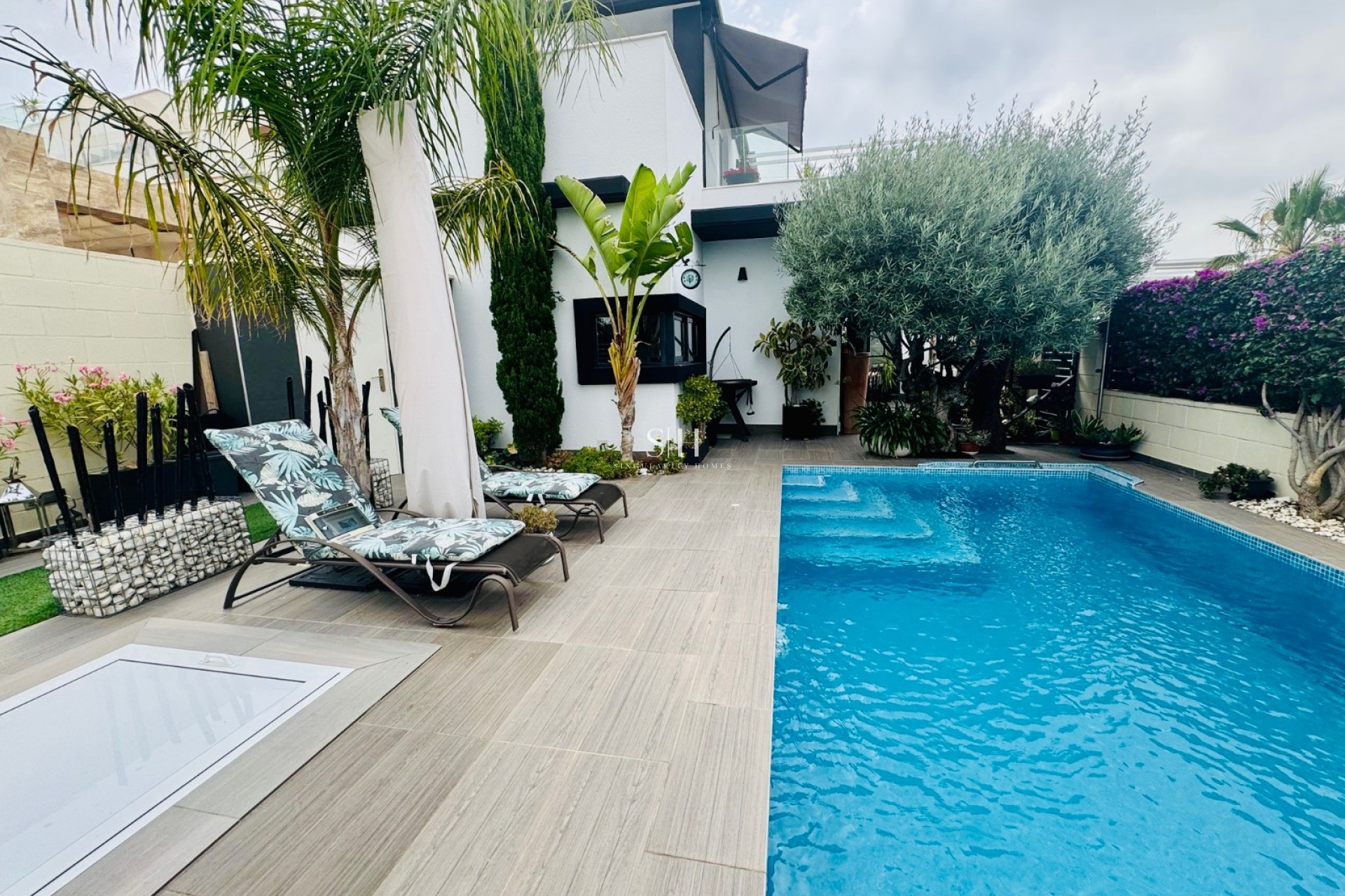 Resale - House - Ciudad Quesada