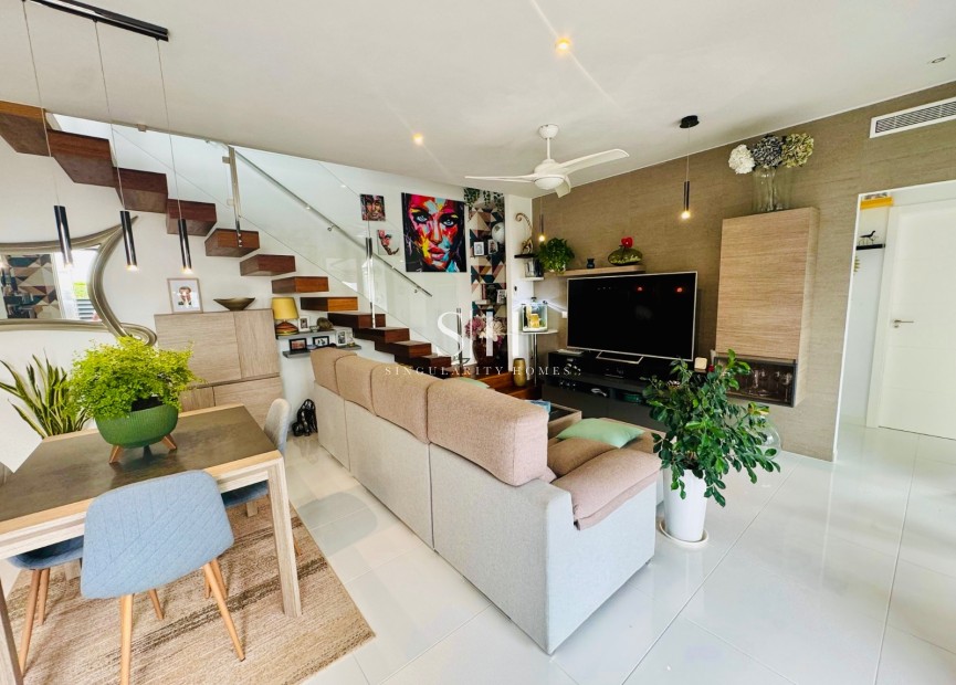 Resale - House - Ciudad Quesada