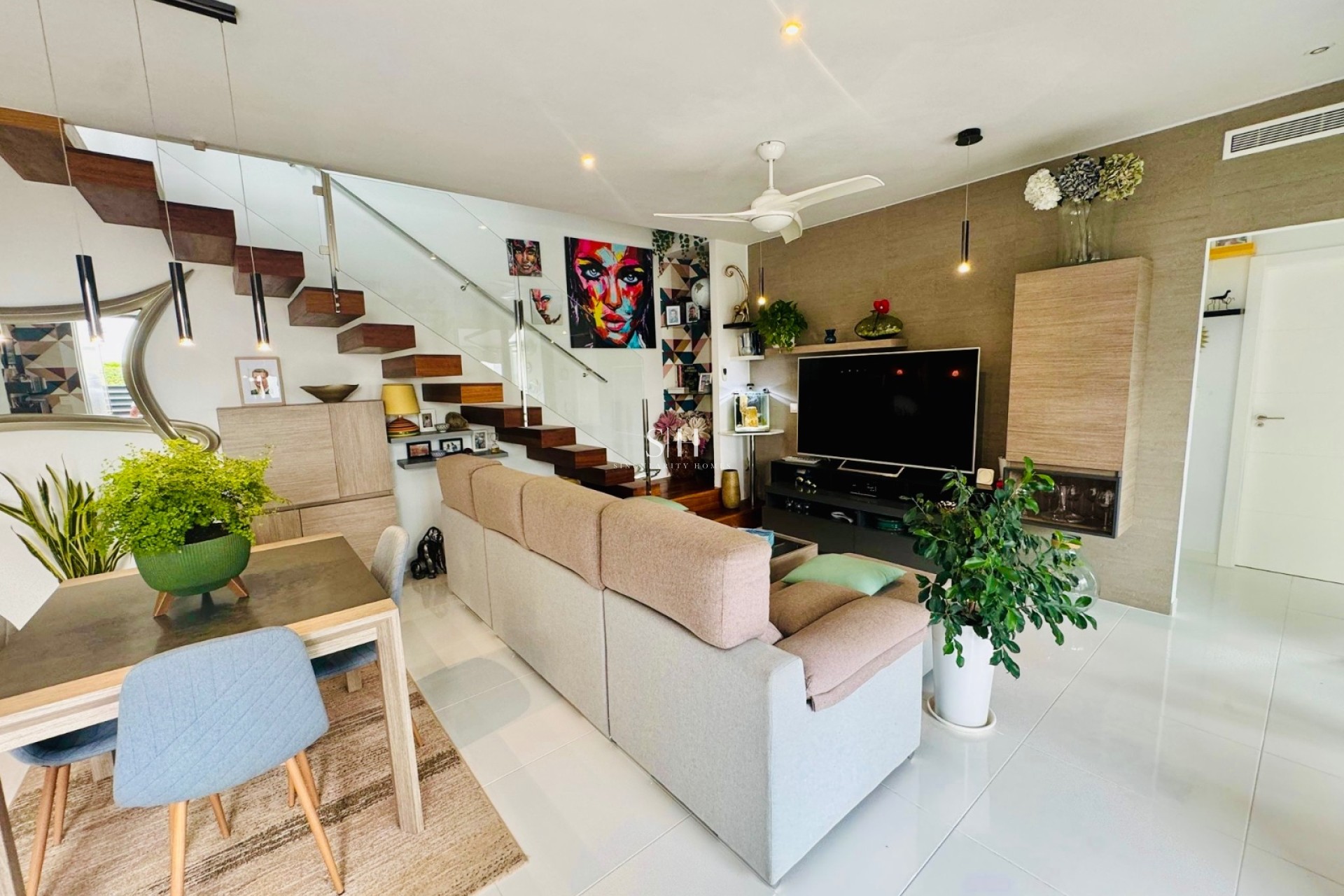 Resale - House - Ciudad Quesada