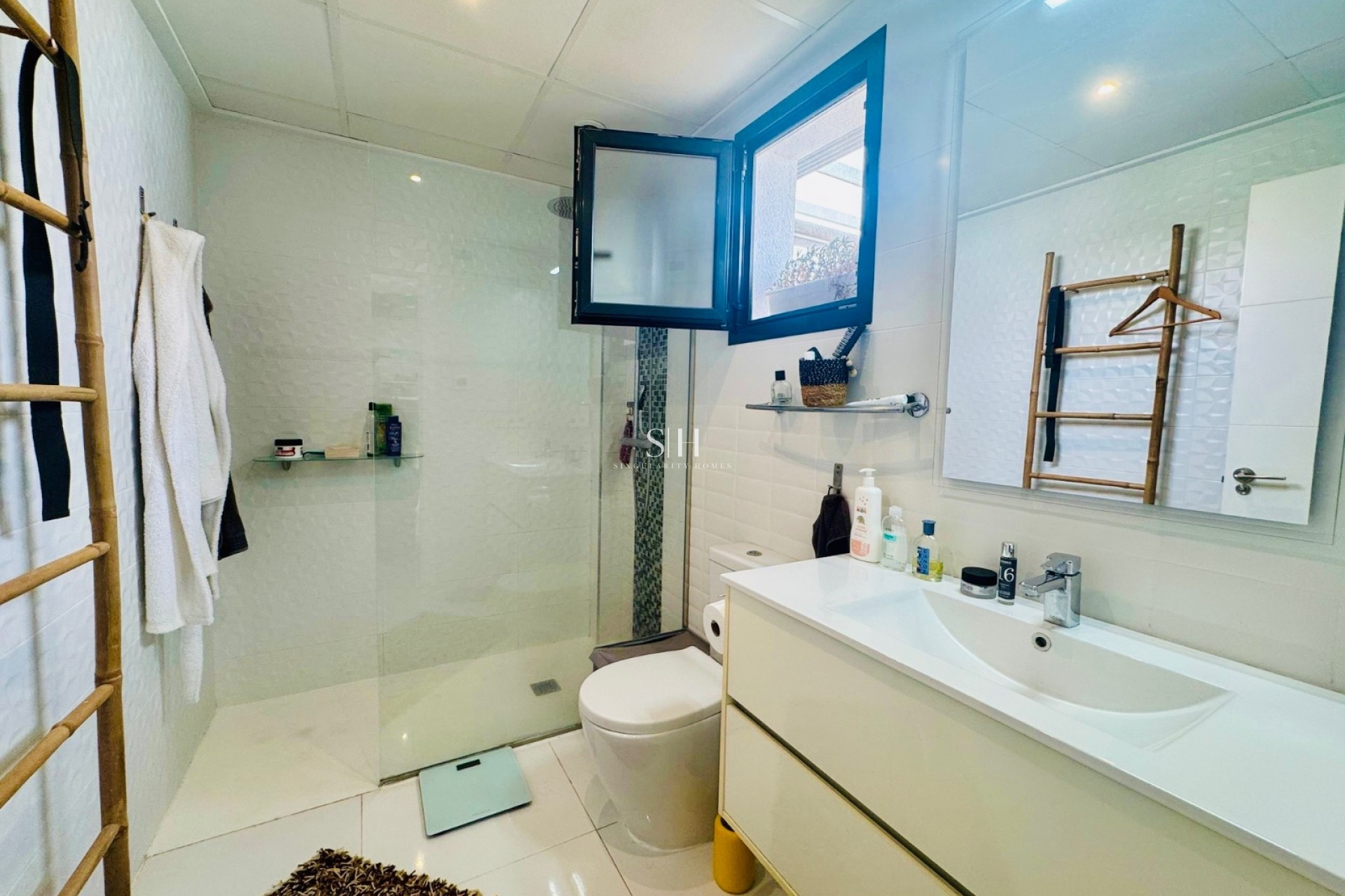 Resale - House - Ciudad Quesada