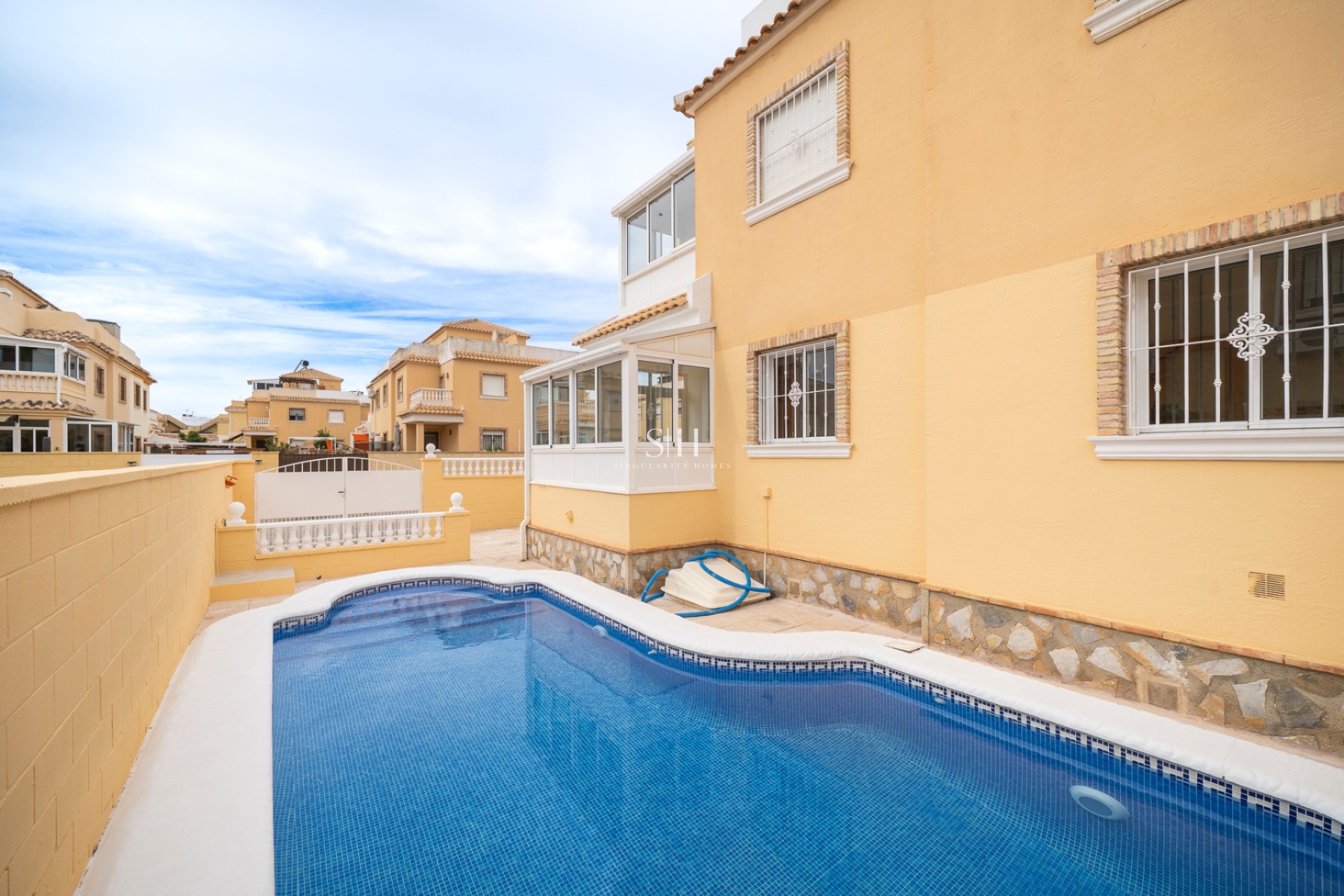 Resale - House - Ciudad Quesada