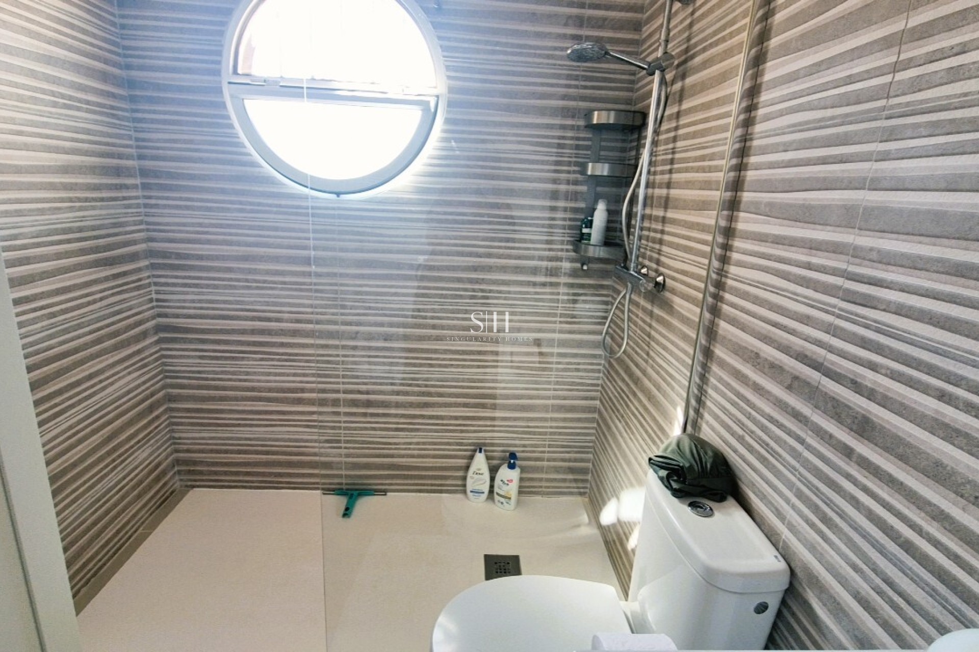 Resale - House - El Galan - Inland