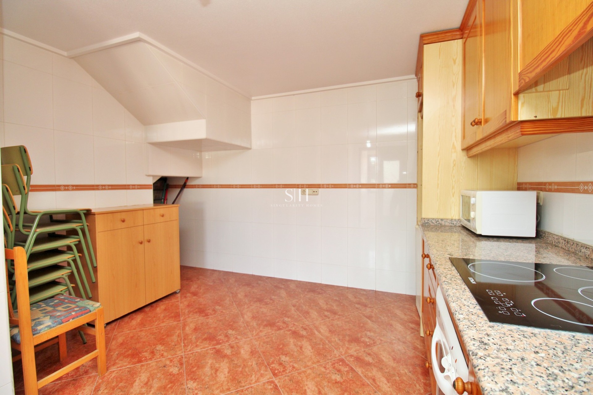 Resale - House - Los Desamparados