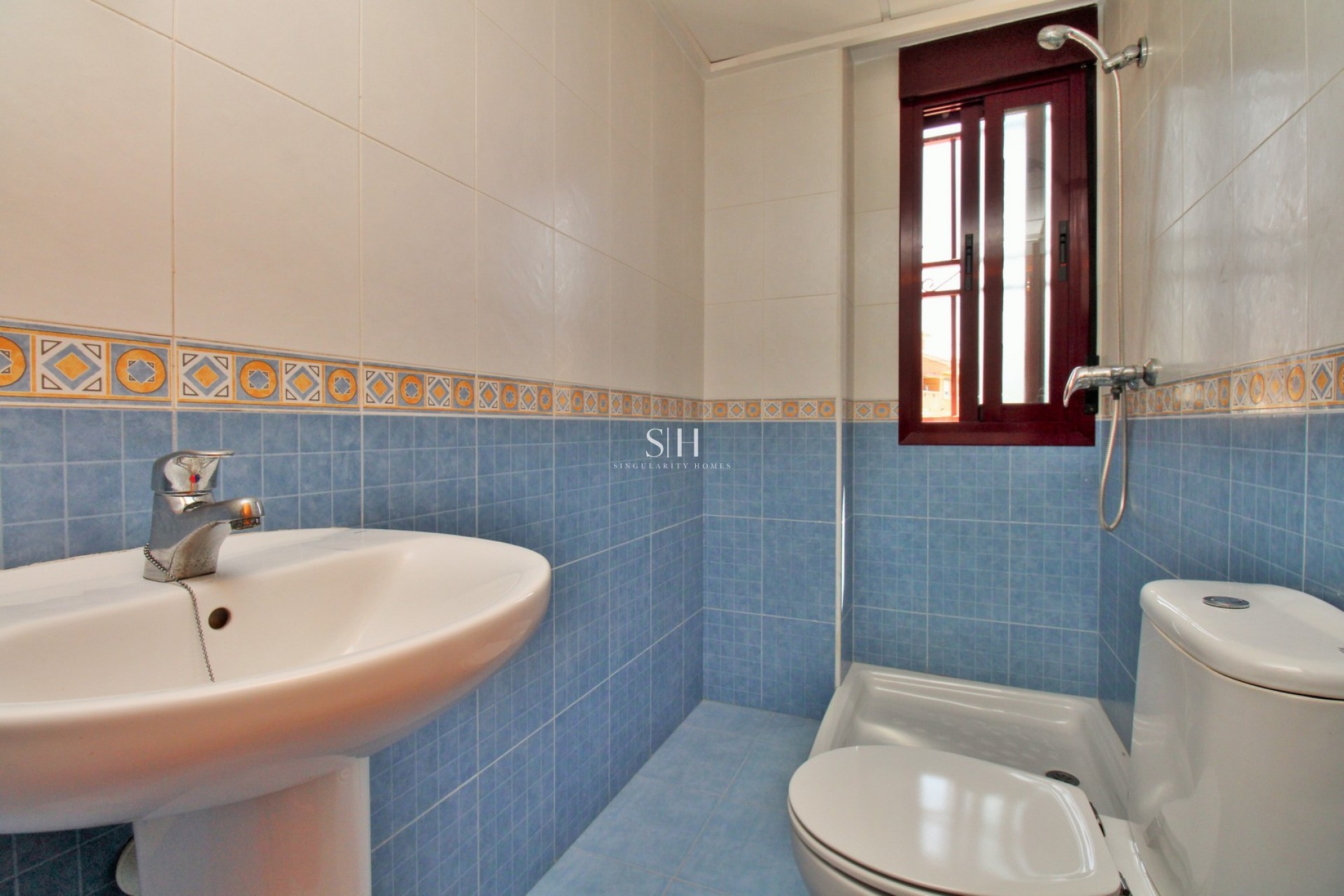 Resale - House - Los Desamparados