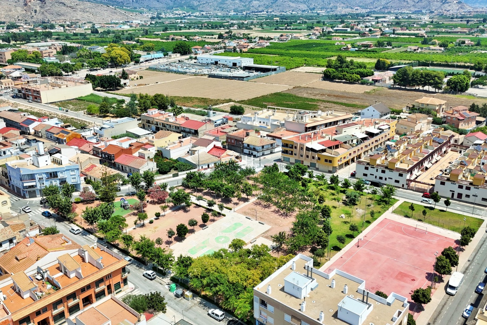 Resale - House - Los Desamparados