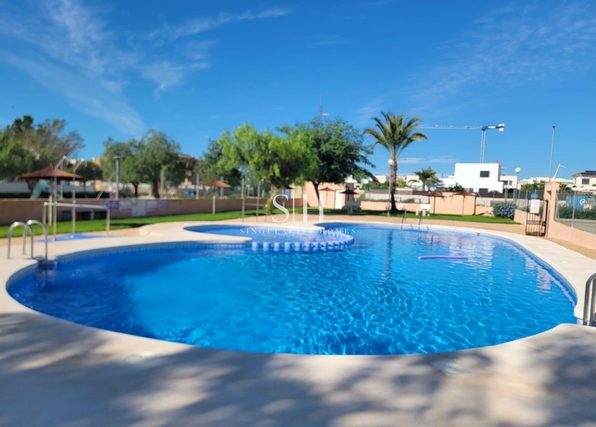 Resale - House - Los Montesinos - Los Montesinos - Urb. La Herrada