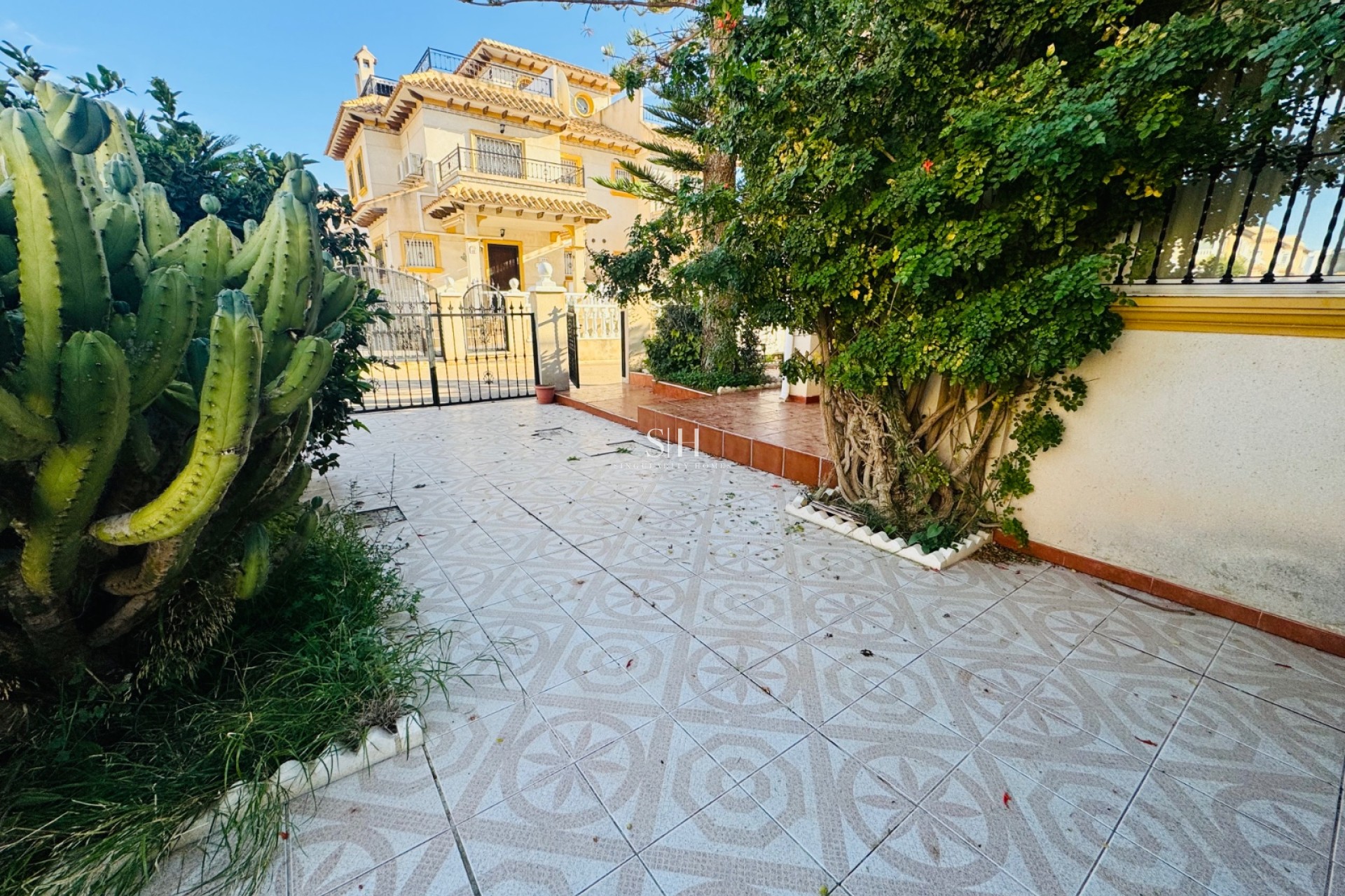 Resale - House - Orihuela Costa - La Regia