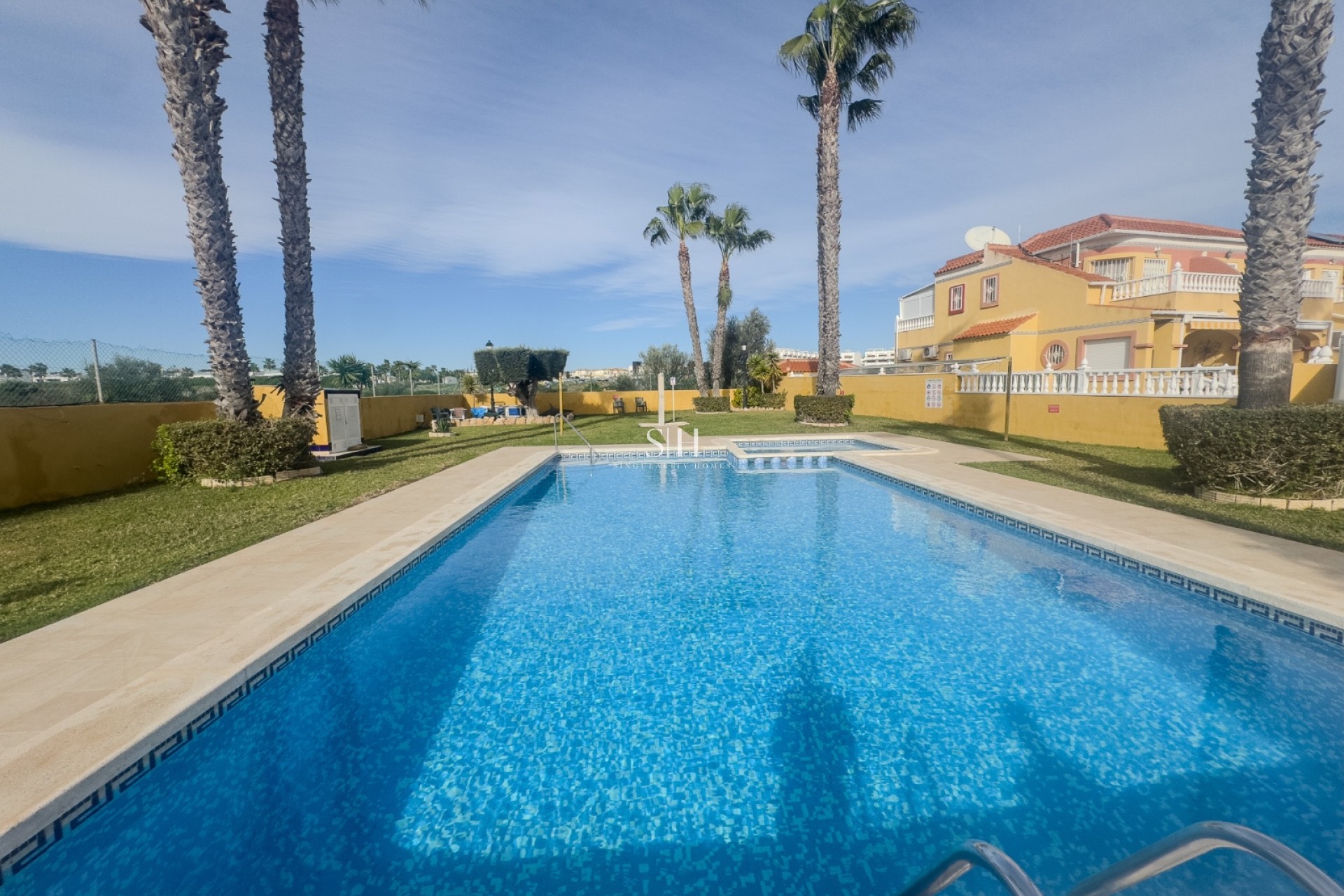 Resale - House - Orihuela Costa - La Regia