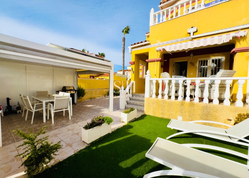 Resale - House - Orihuela Costa - La Regia