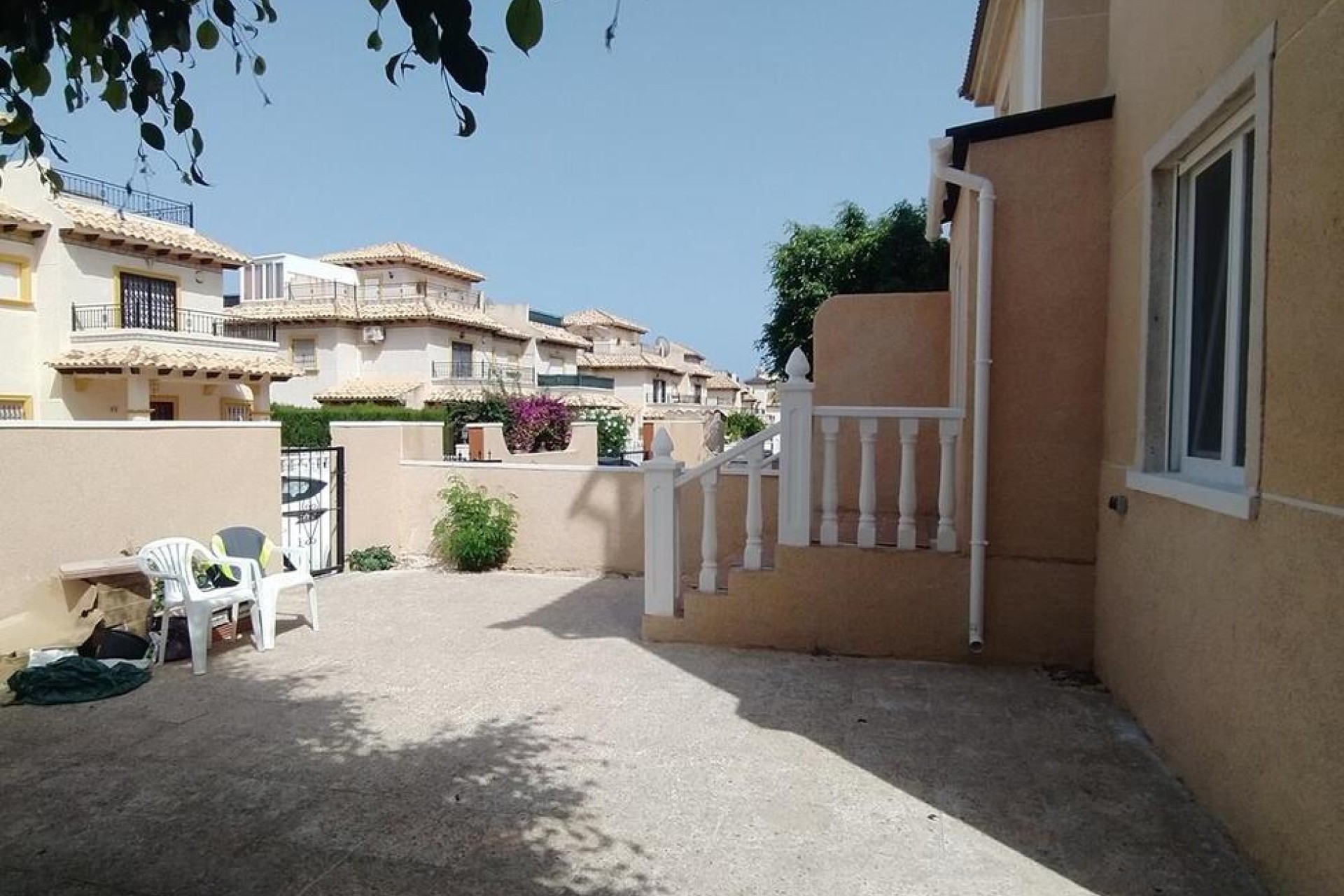 Resale - House - Orihuela Costa - La Zenia