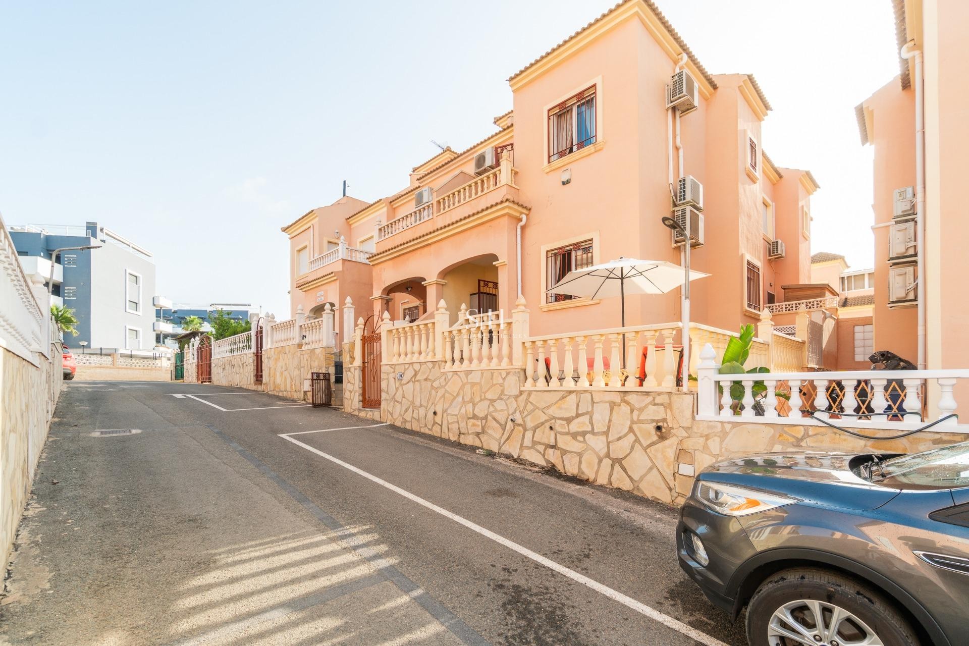 Resale - House - Orihuela Costa - La Zenia