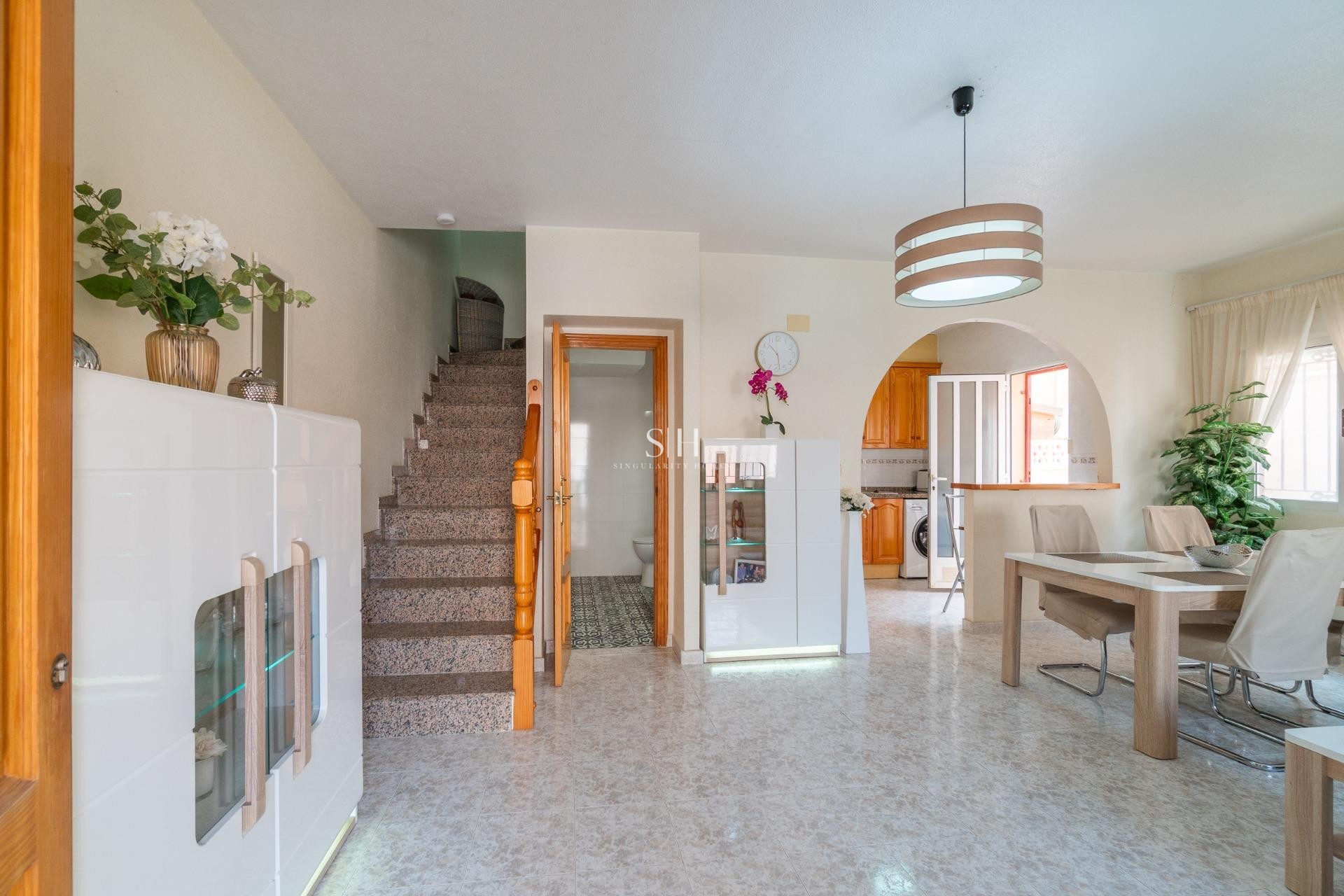 Resale - House - Orihuela Costa - La Zenia