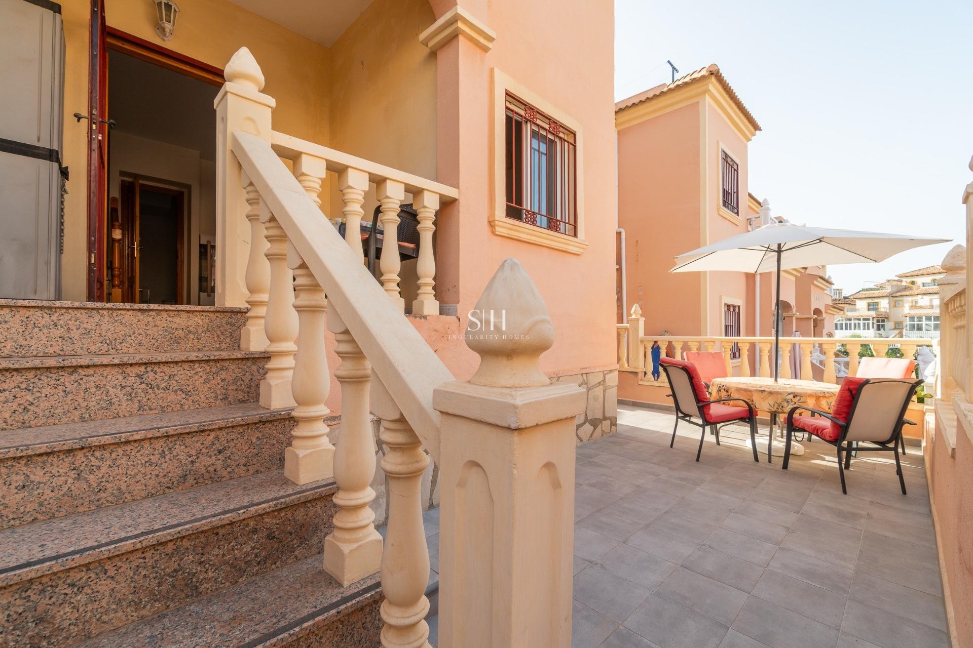 Resale - House - Orihuela Costa - La Zenia