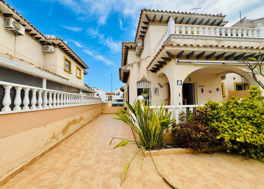 Resale - House - Orihuela Costa - Lomas de Cabo Roig