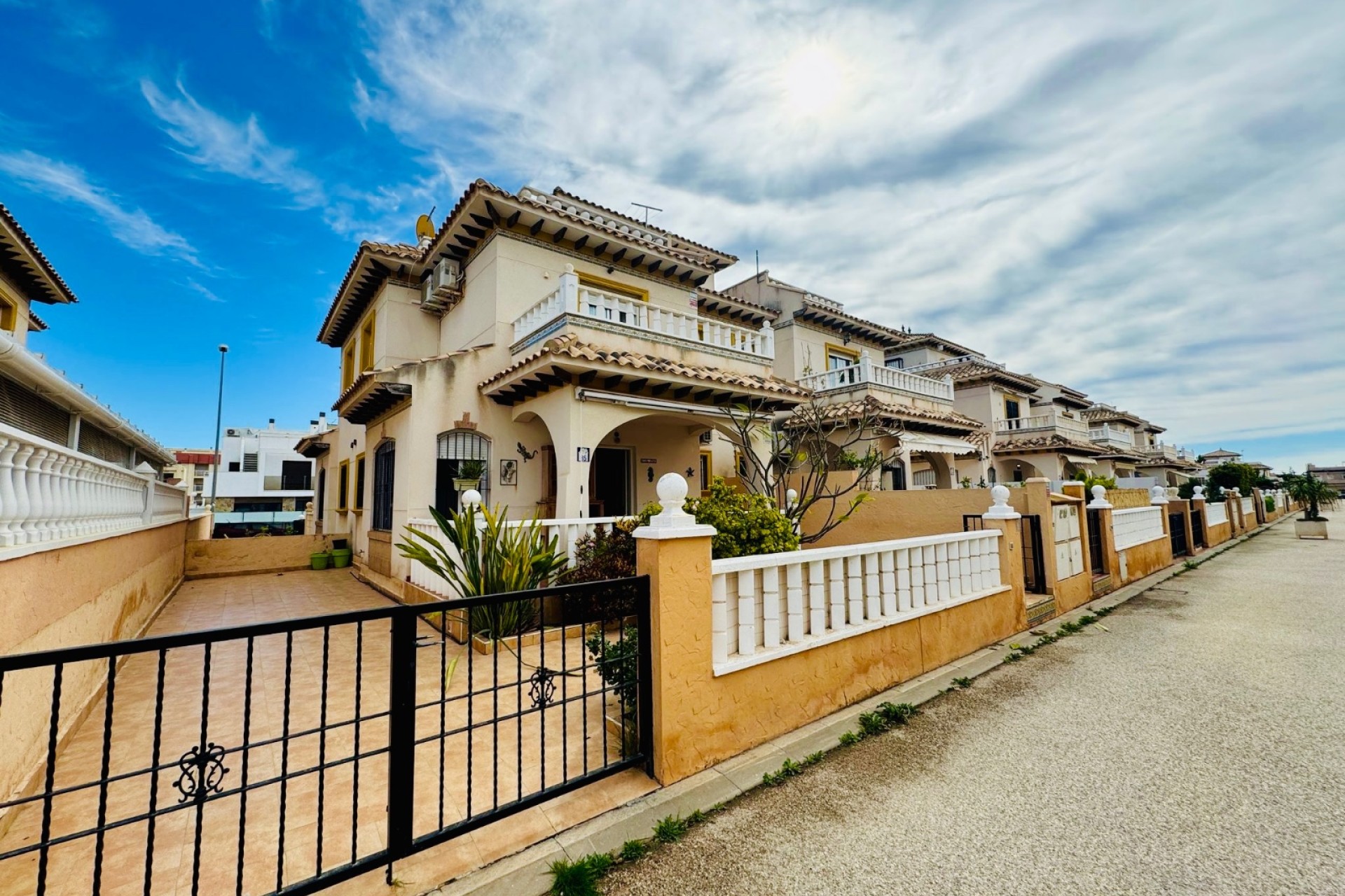 Resale - House - Orihuela Costa - Lomas de Cabo Roig