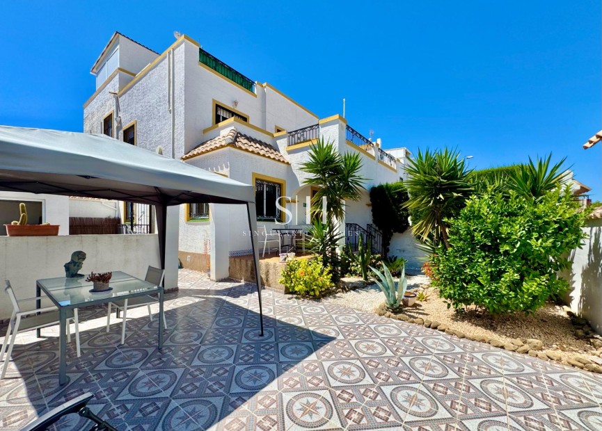 Resale - House - Orihuela Costa - Los Altos