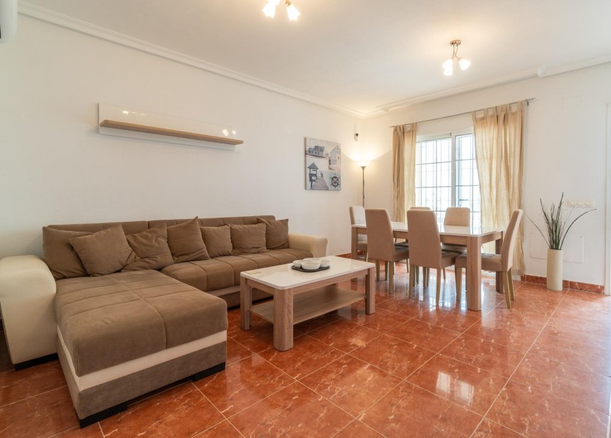 Resale - House - Orihuela Costa - Los Dolses