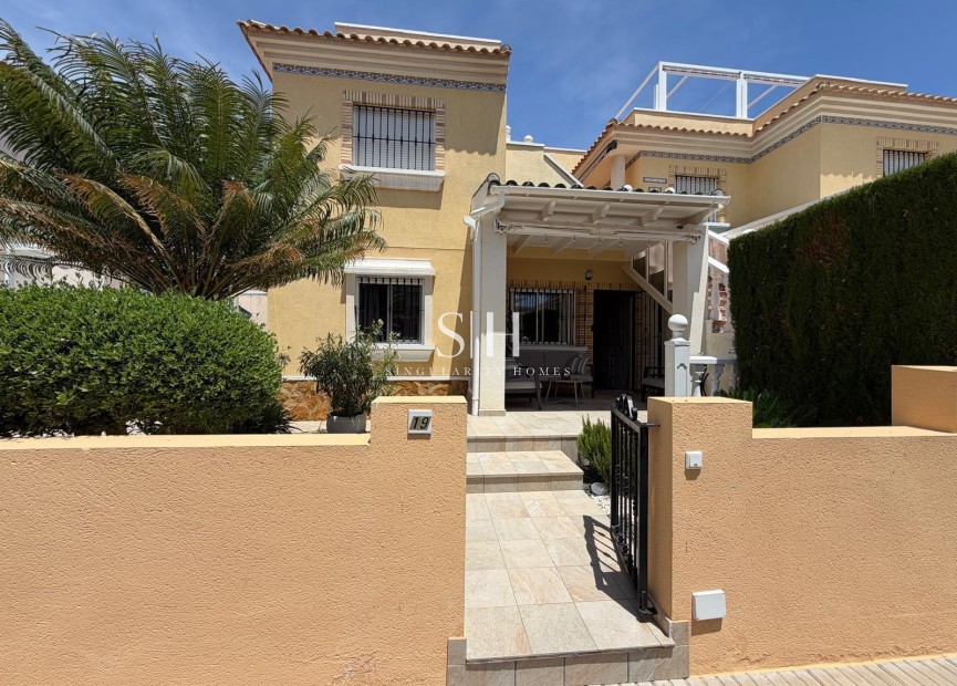 Resale - House - Orihuela Costa - Los Dolses