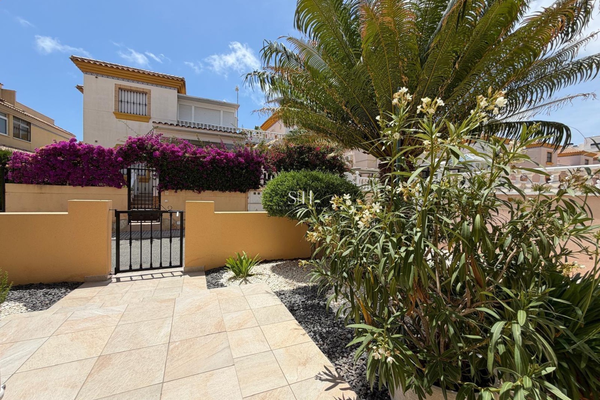 Resale - House - Orihuela Costa - Los Dolses