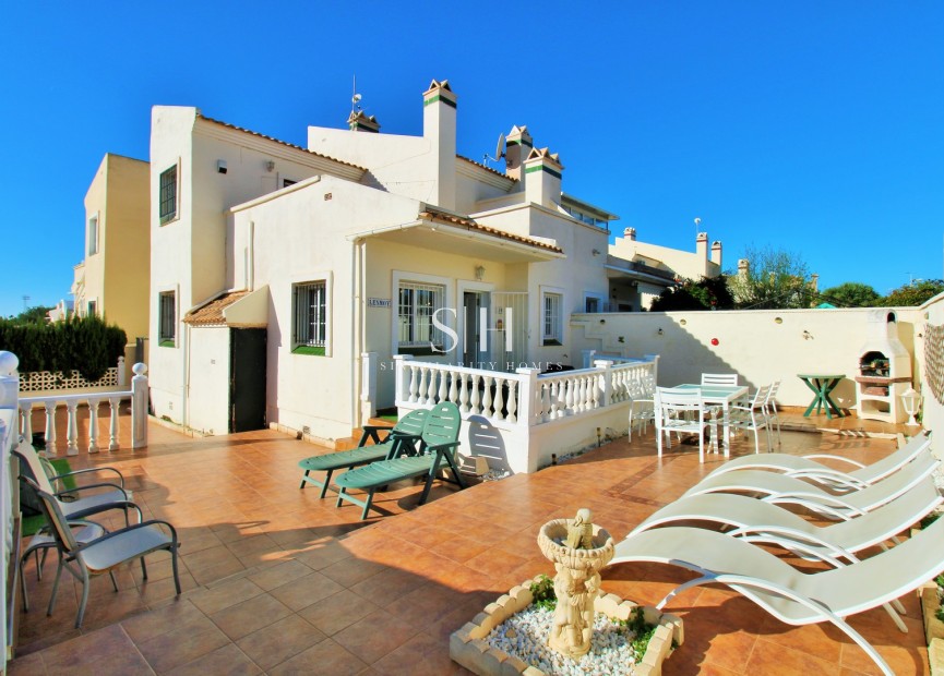 Resale - House - Orihuela Costa - Playa Flamenca