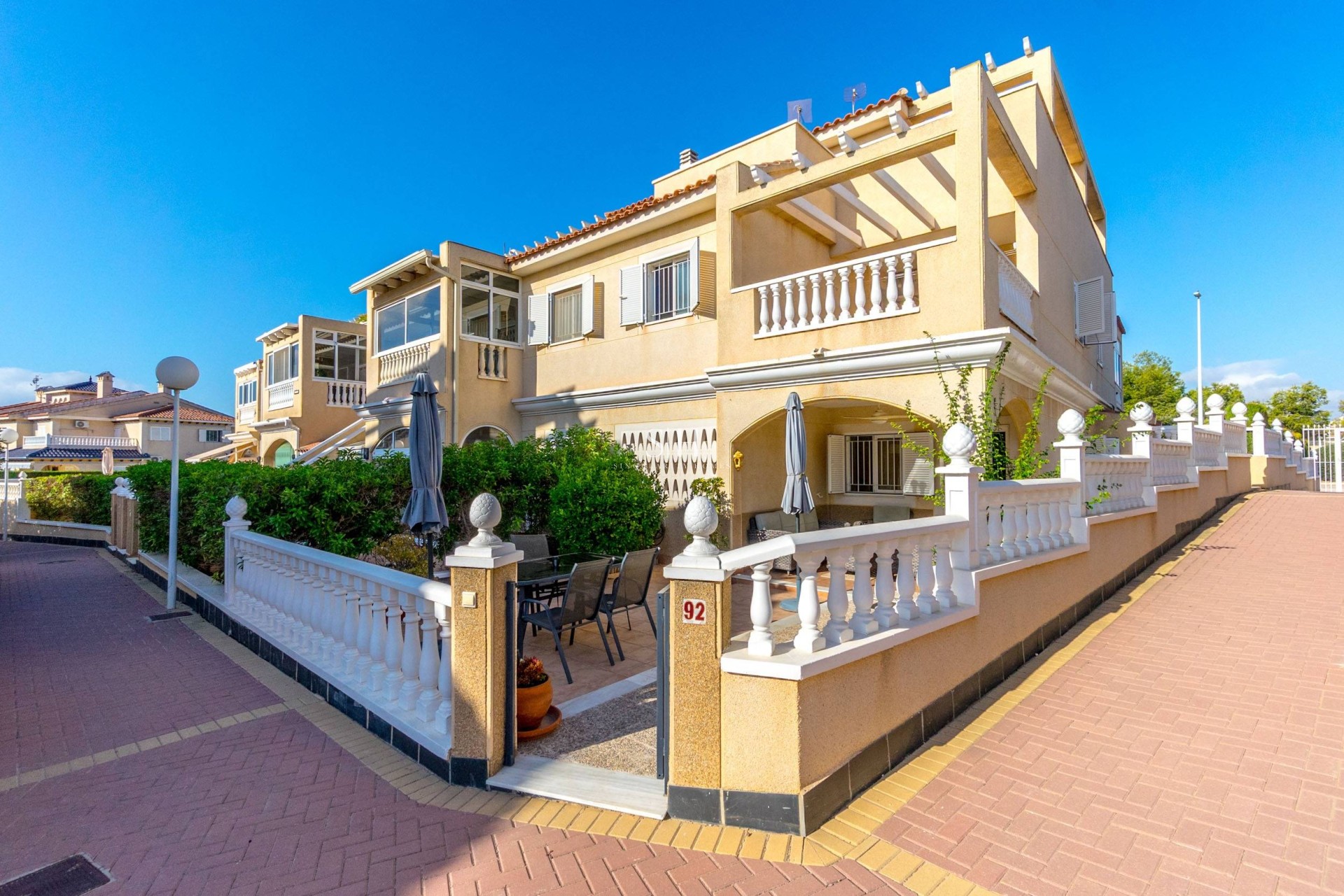 Resale - House - Orihuela Costa - Playa Flamenca