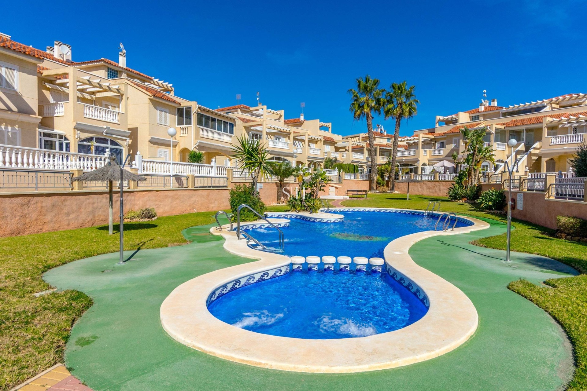 Resale - House - Orihuela Costa - Playa Flamenca