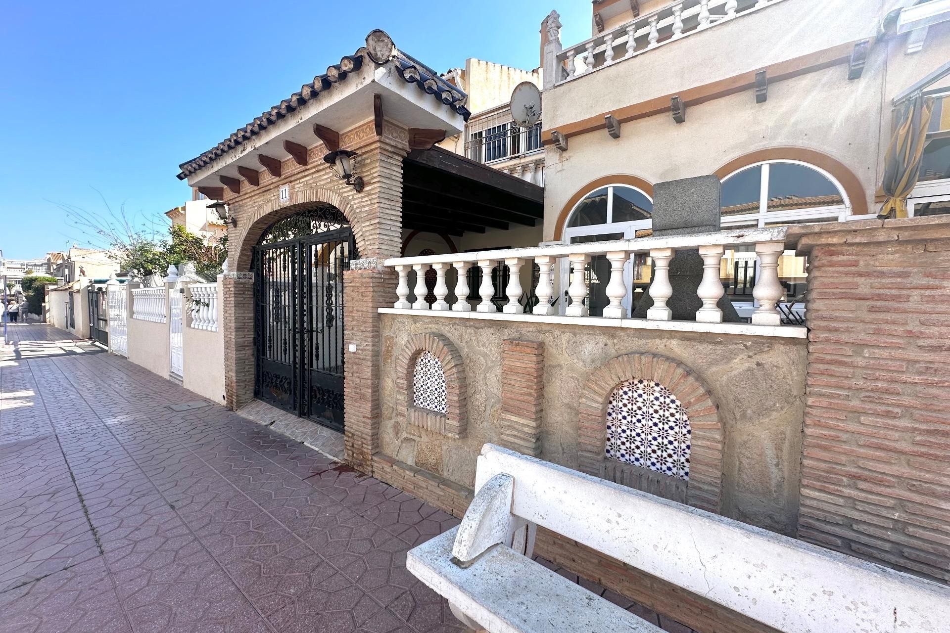 Resale - House - Orihuela Costa - Playa Flamenca