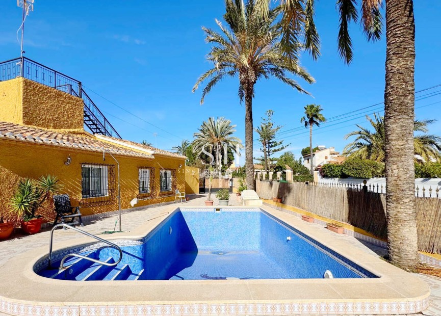 Resale - House - Orihuela Costa - Punta Prima