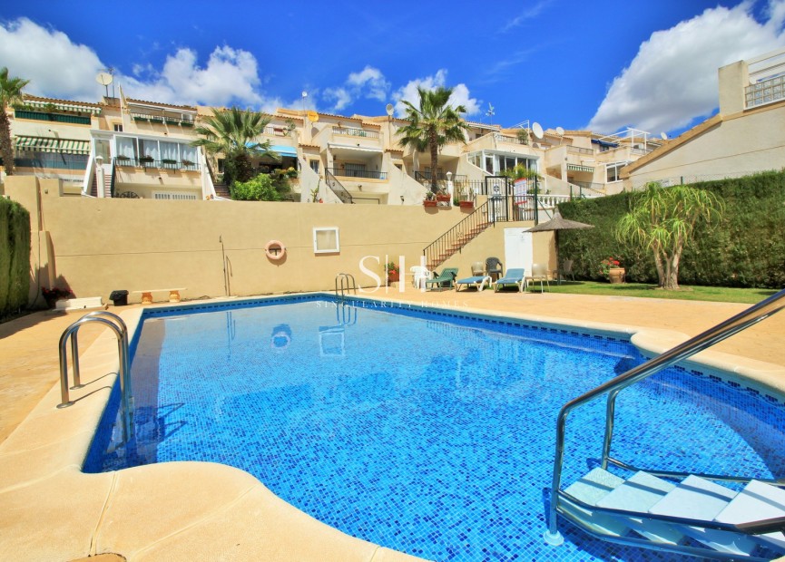 Resale - House - Orihuela Costa - Villamartin