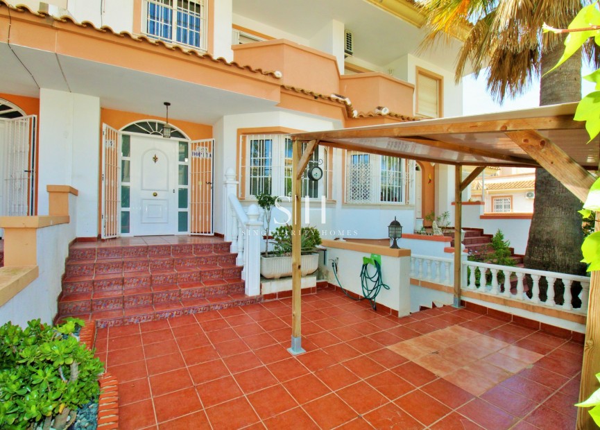 Resale - House - Orihuela Costa - Villamartin