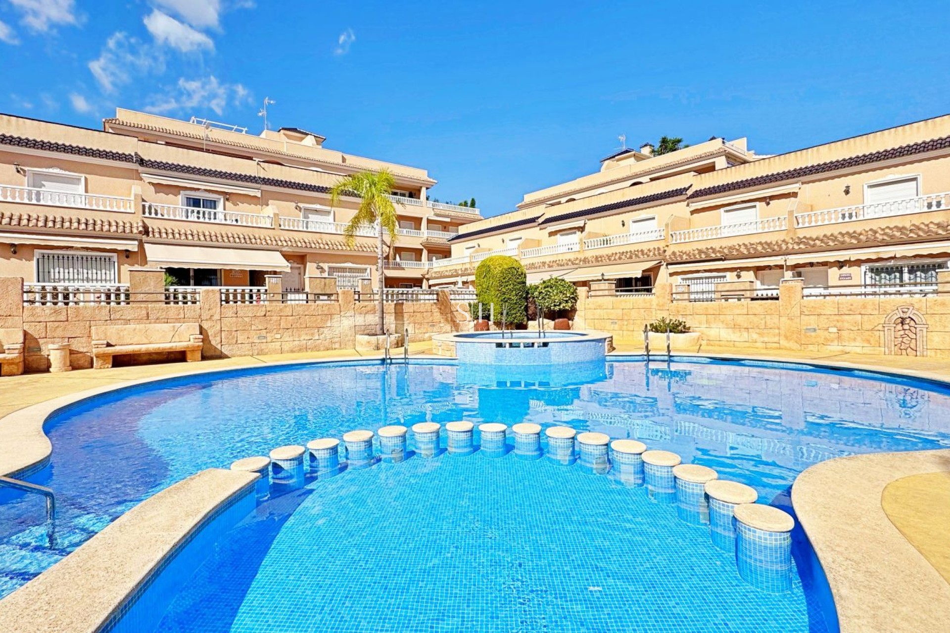 Resale - House - Orihuela Costa - Villamartín