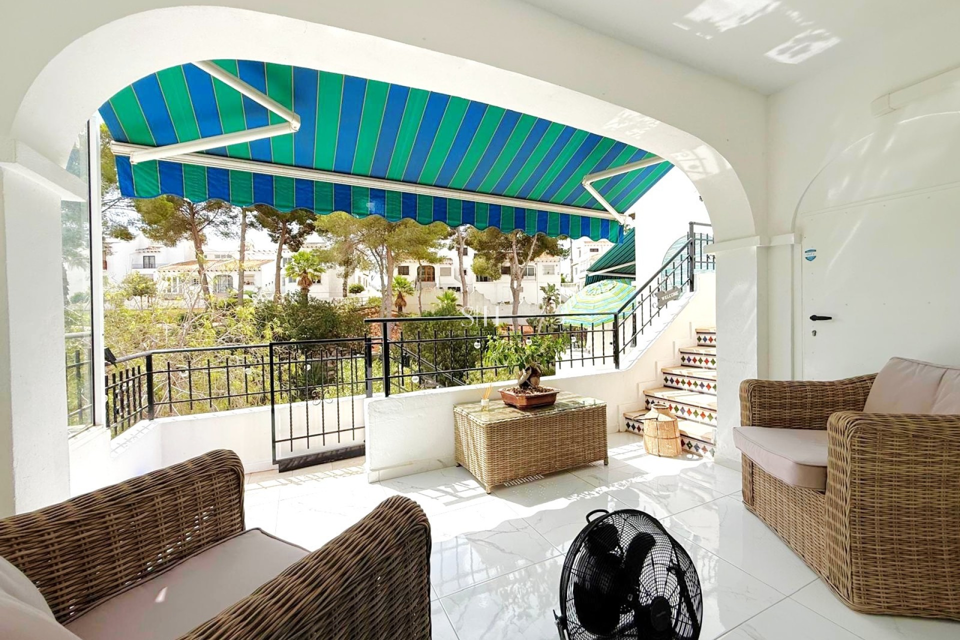 Resale - House - Orihuela Costa - Villamartín