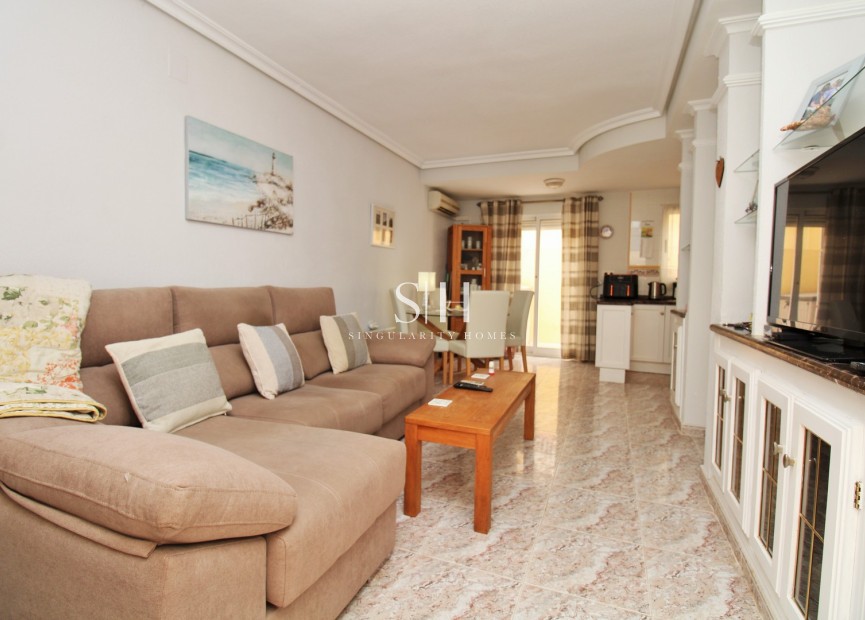 Resale - House - Orihuela Costa - Villamartin