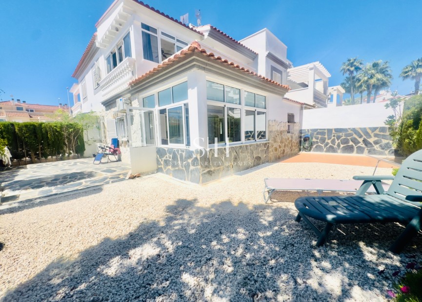 Resale - House - Orihuela Costa