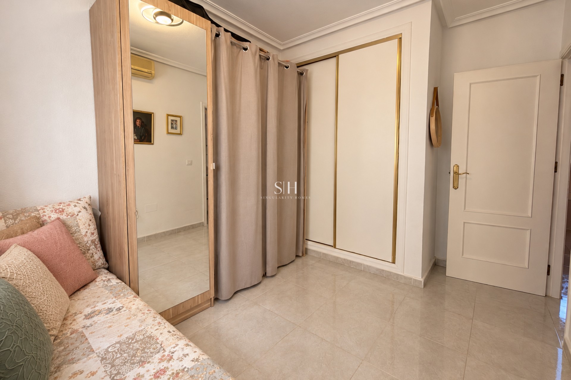 Resale - House - Orihuela Costa