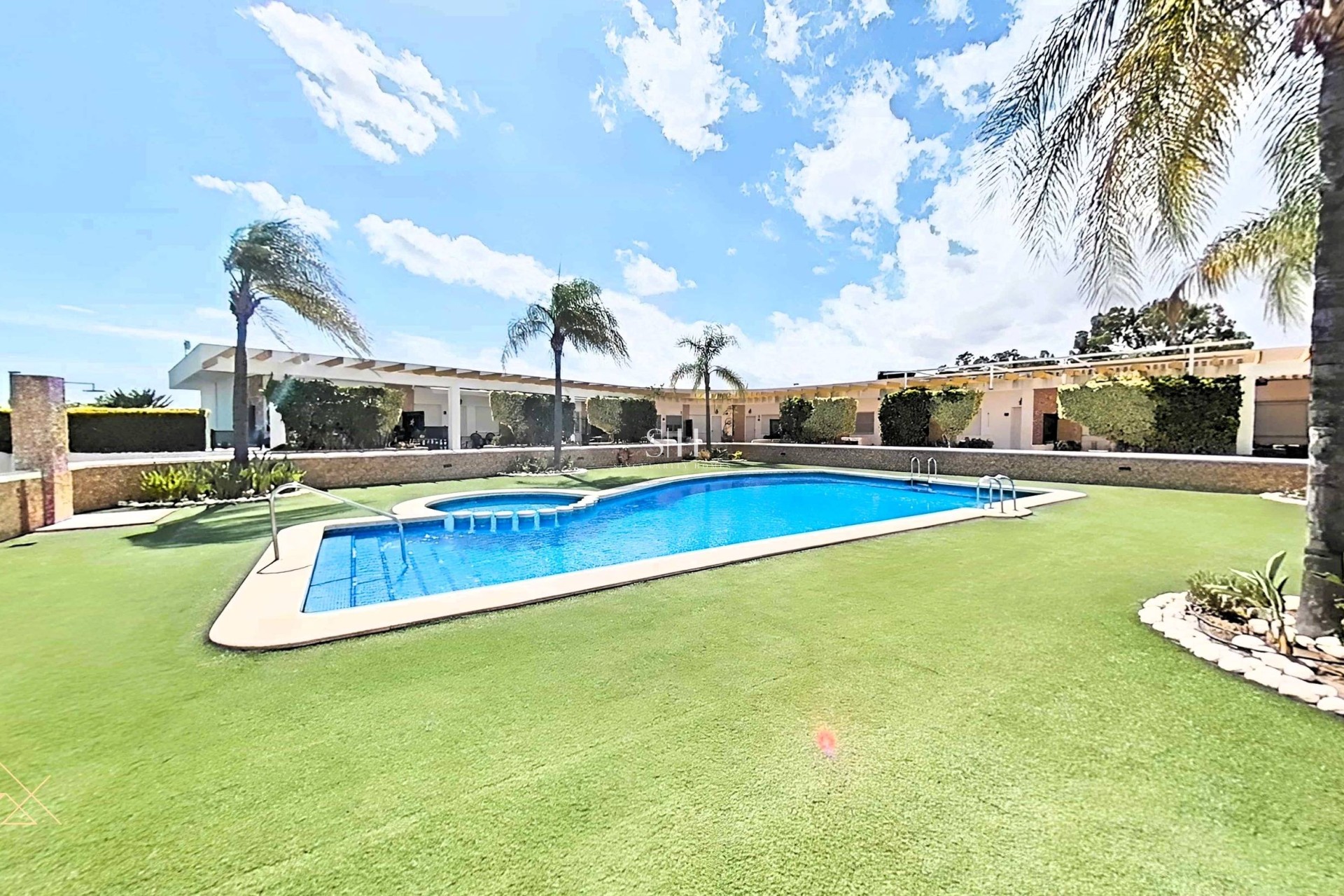 Resale - House - Pilar de la Horadada - Mil Palmeras